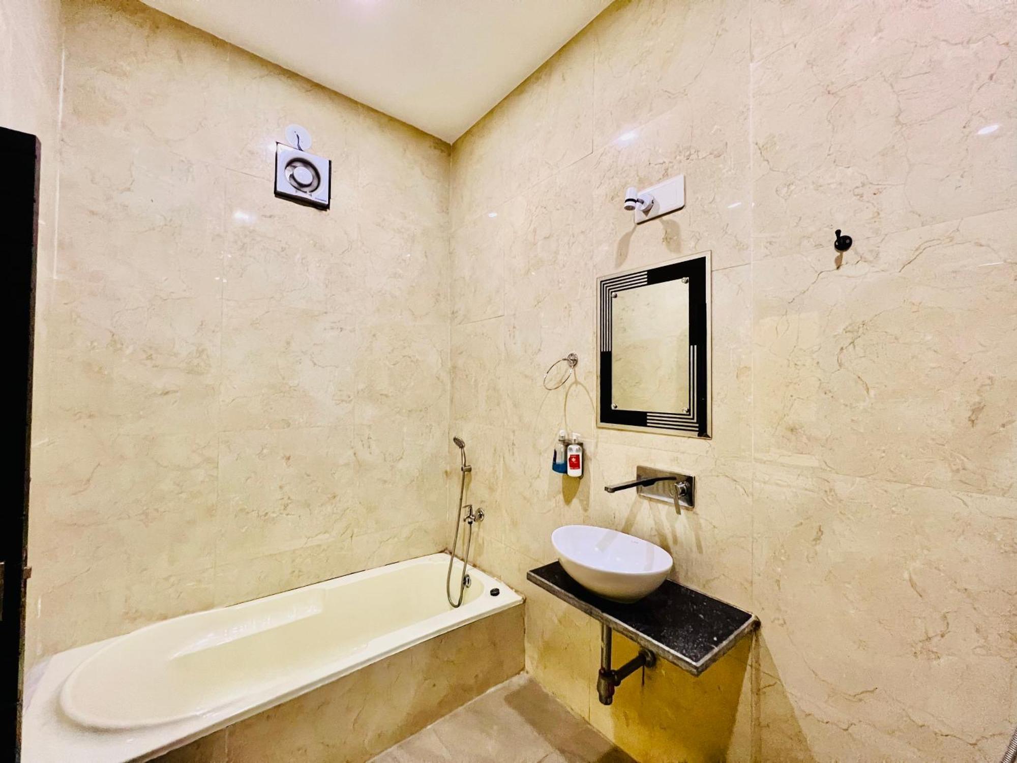 Hotel Grand Bhagwat, Udaipur Exterior photo